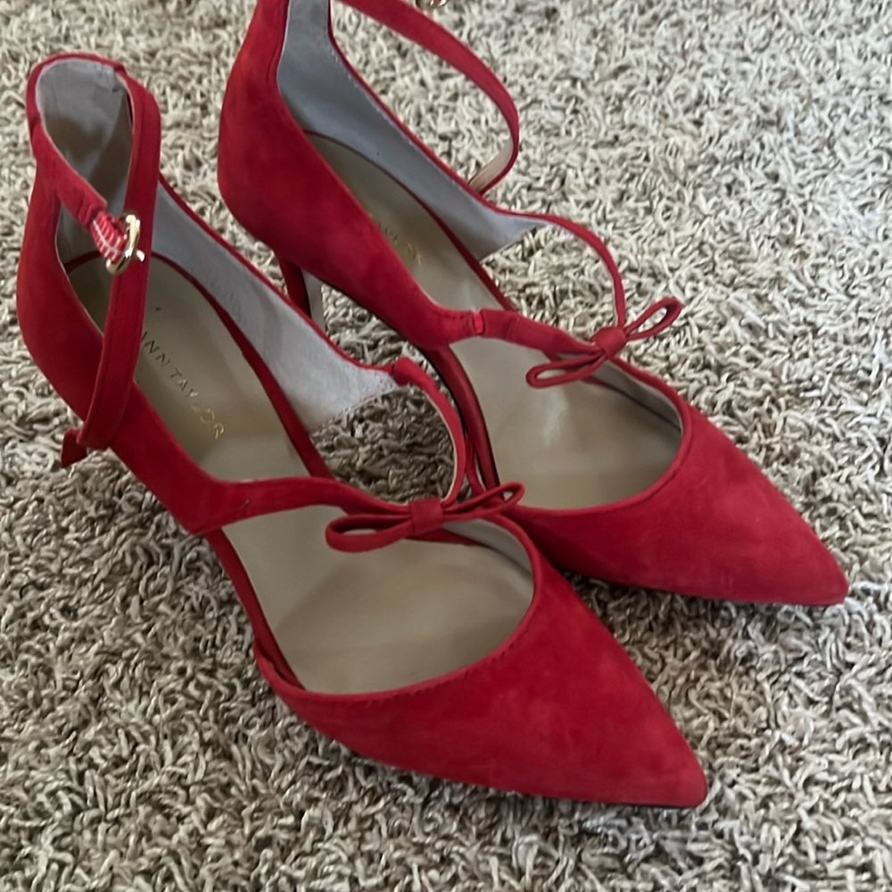 Ann Taylor red heels
